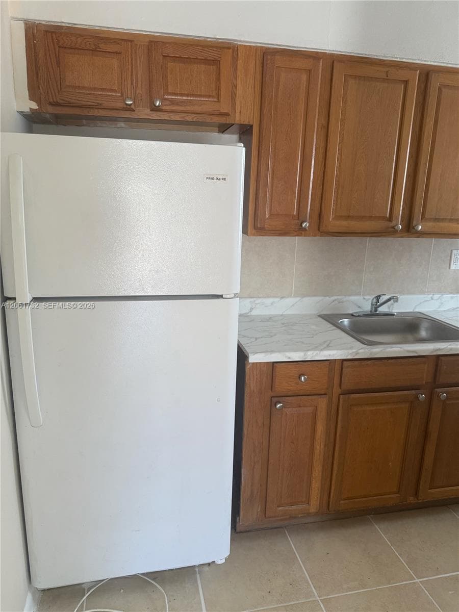 621 SW 15th Ave # 1, Miami, FL 33135 photo 4
