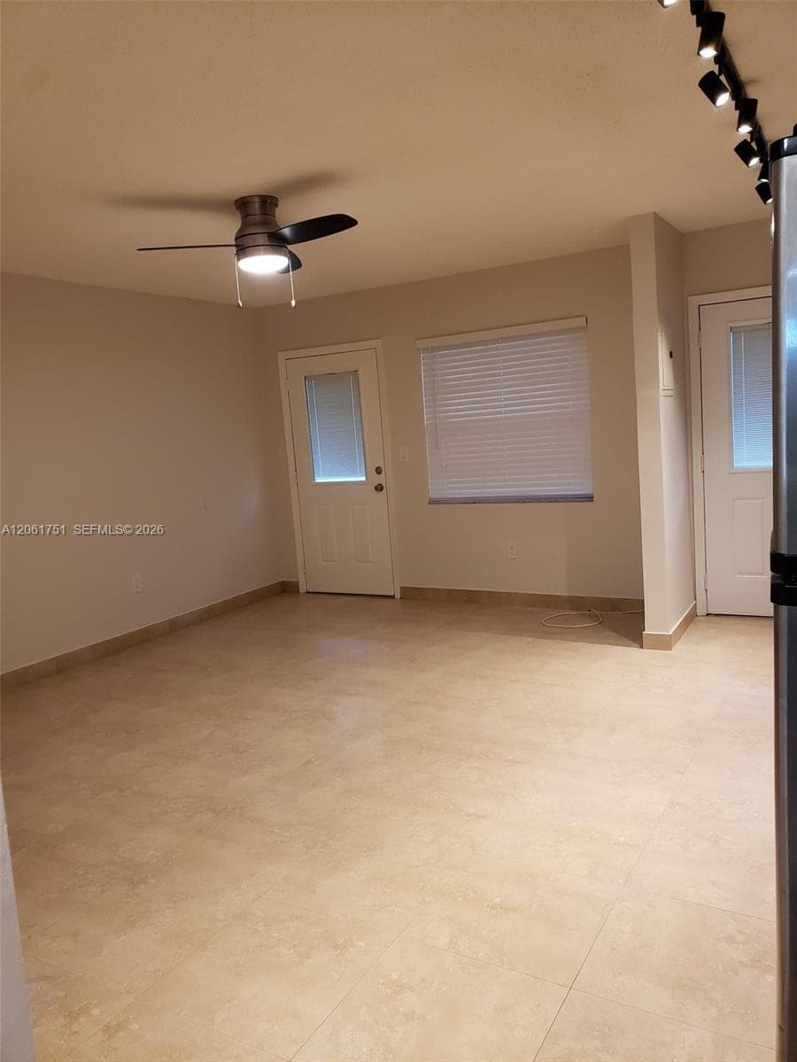 525 Meridian Ave # 102, Miami Beach, FL 33139 photo 5