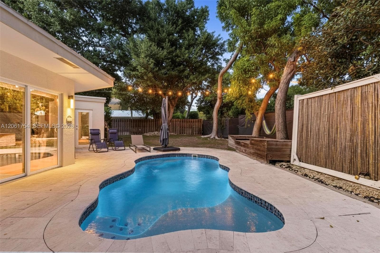 157 Navajo St, Tavernier FL 33070 photo 2
