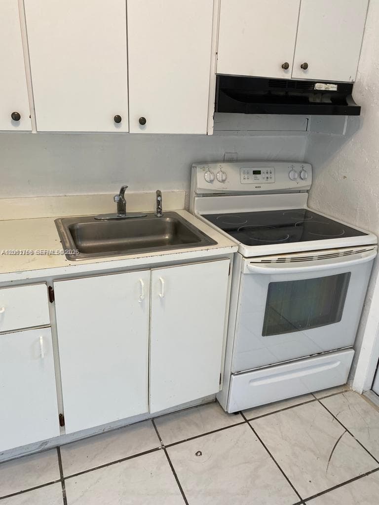 2181 NW 91st St # A, Miami, FL 33147 photo 2