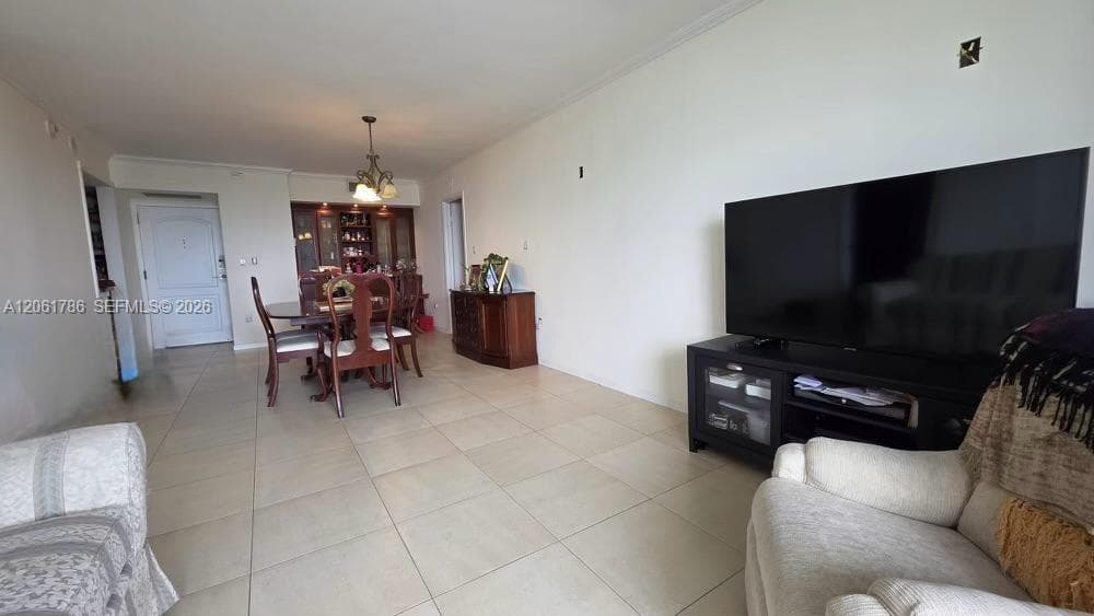 3675 N Country Club Dr # 1504, Aventura FL 33180 photo 4
