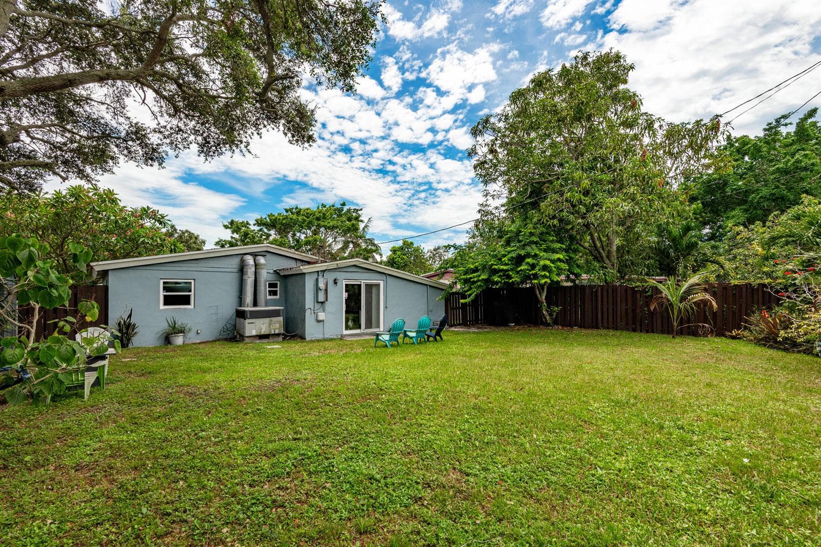 5631 FREEDOM Street, Hollywood FL 33021 photo 3
