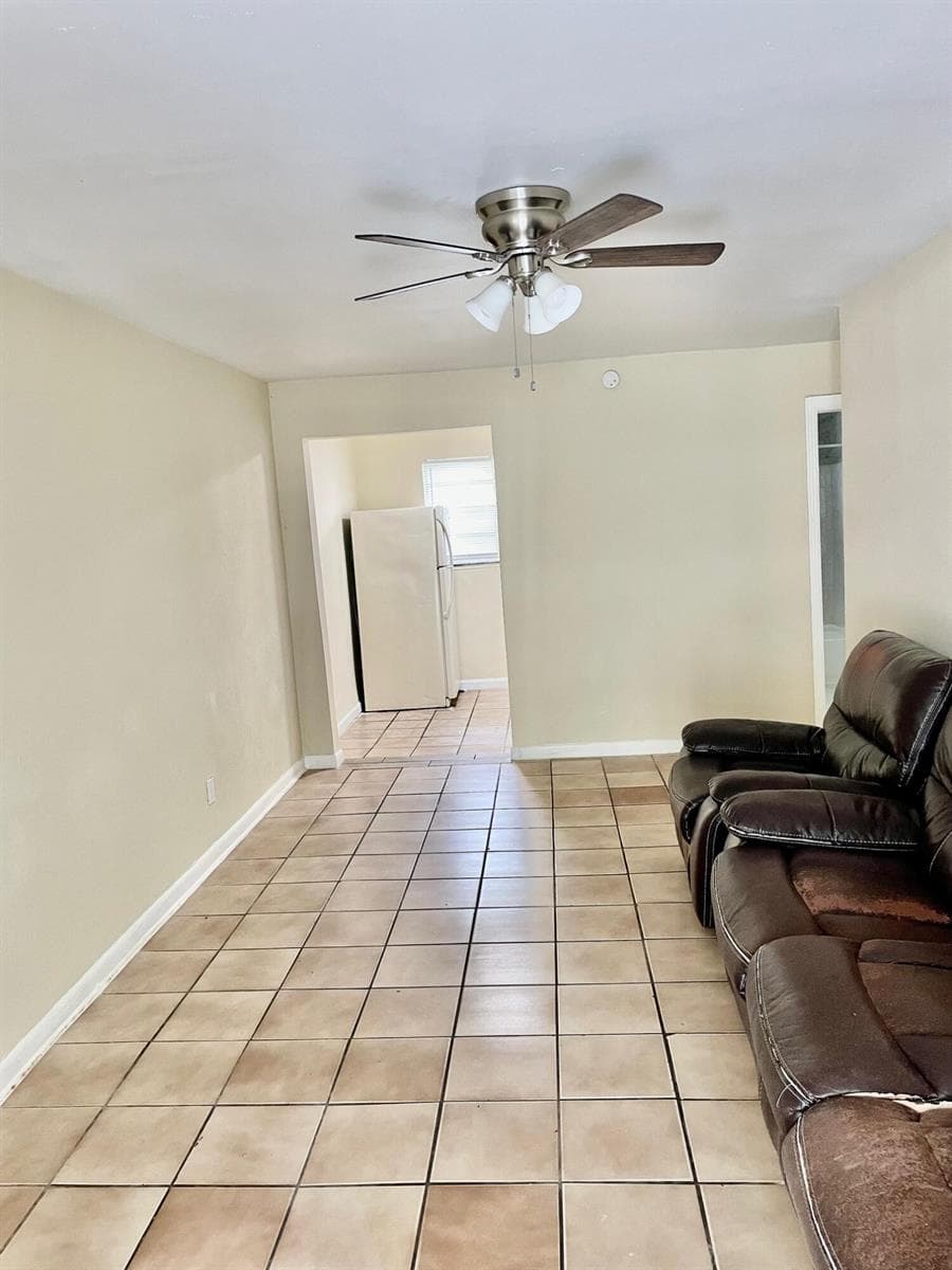 22 NW 8th Avenue, Dania Beach FL 33004 photo 3