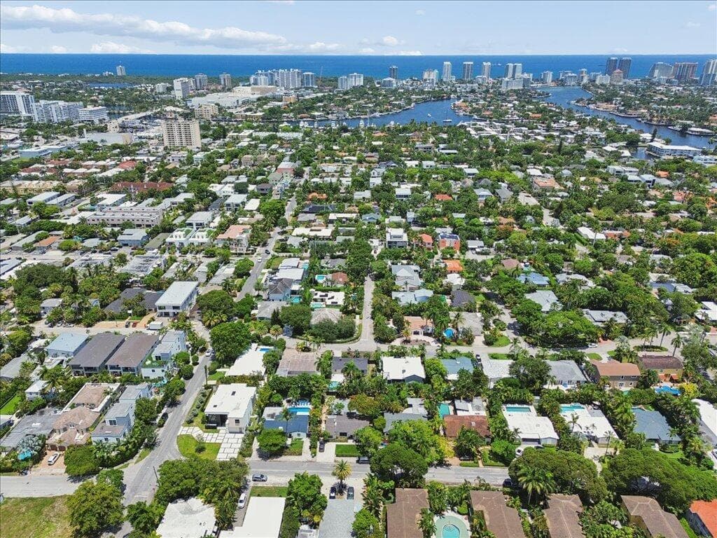 738 NE 16TH Avenue, Fort Lauderdale FL 33304 photo 5
