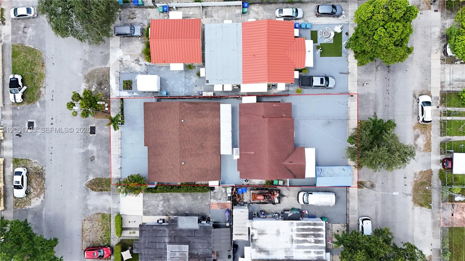 1055 NW 32nd Ct, Miami FL 33125 photo 5