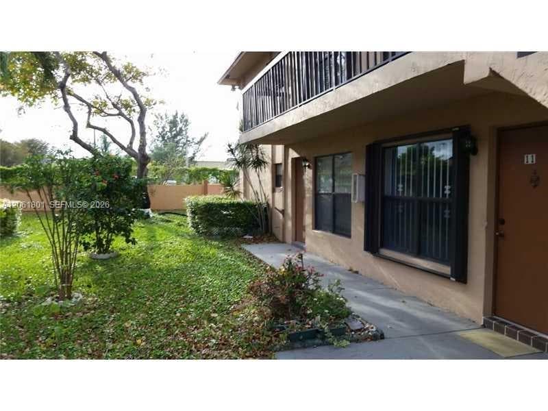 6730 W 26 CT # 15, Hialeah Gardens FL 33016