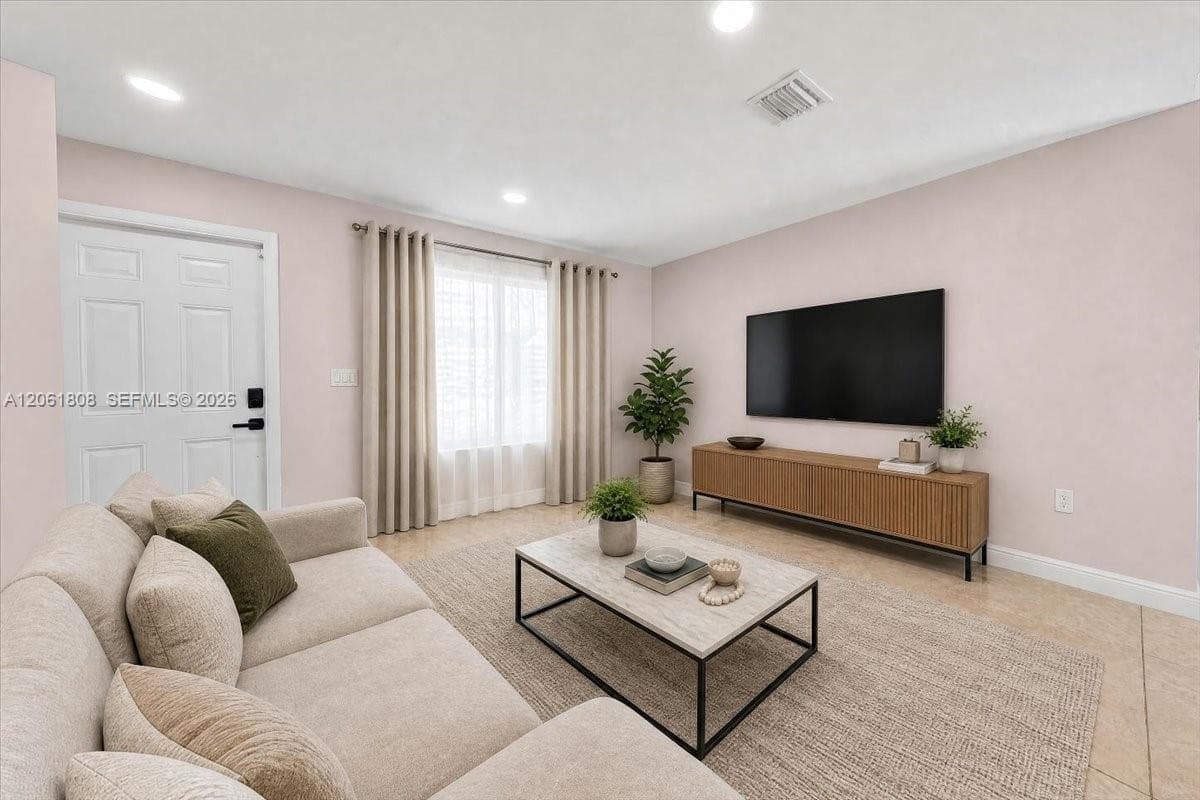 7819 SW 9th St, North Lauderdale FL 33068 photo 3