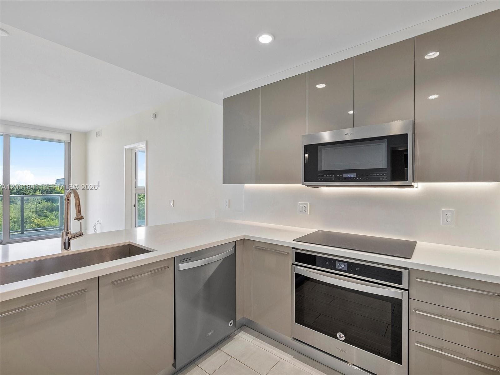 2000 Metropica Way # 502, Sunrise FL 33323 photo 3