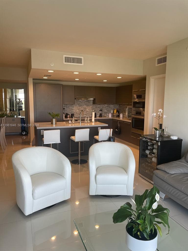 7661 NW 107th Ave # 608, Doral FL 33178 photo 4