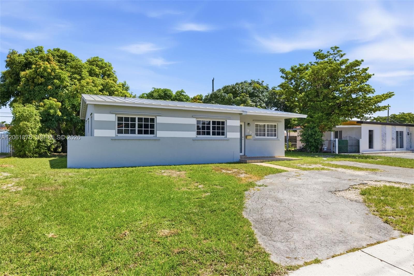 998 W 68th St, Hialeah FL 33014 photo 3