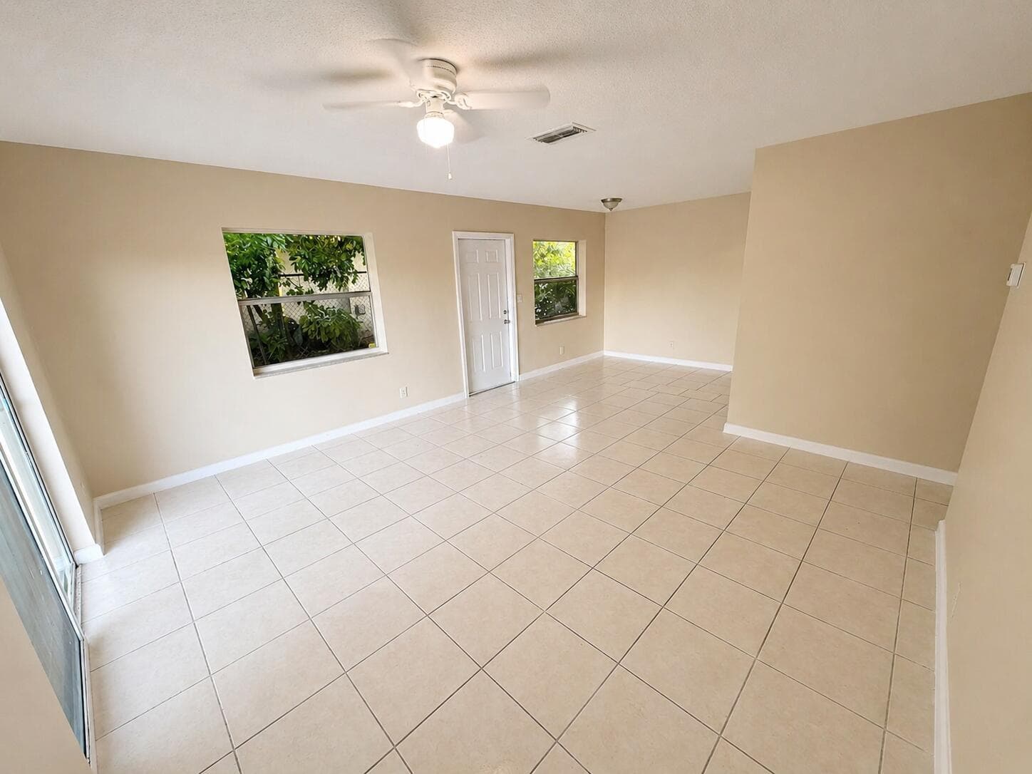 4151 NW 30TH Terrace # 3, Lauderdale Lakes FL 33309