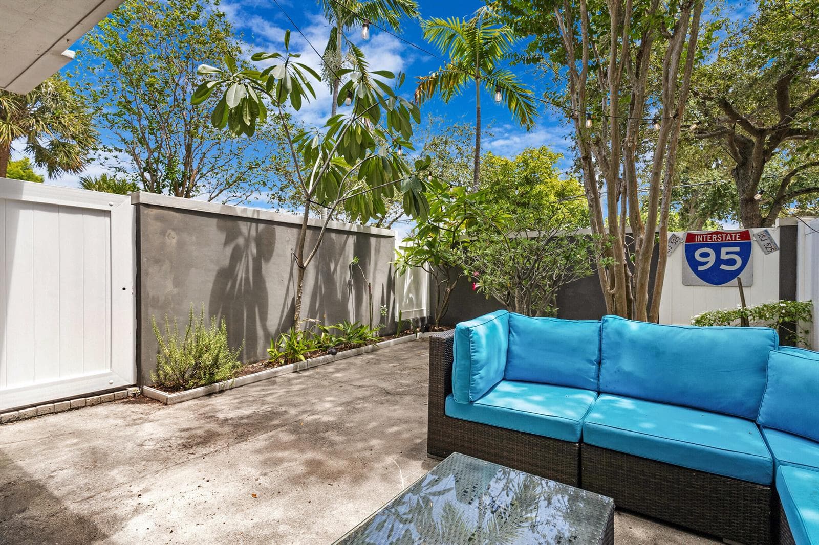 711 SE 16th Court, Fort Lauderdale FL 33316 photo 3