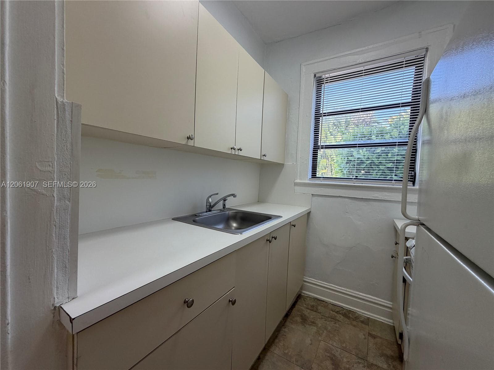 320 Mendoza Ave # 6, Miami, FL 33134 photo 5