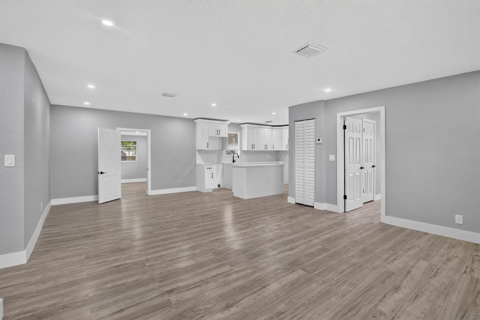 1111 SW 31ST Avenue, Fort Lauderdale FL 33312 photo 5
