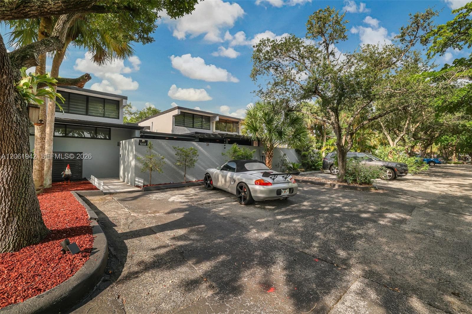 6402 Windmill Gate Rd, Miami Lakes FL 33014 photo 4