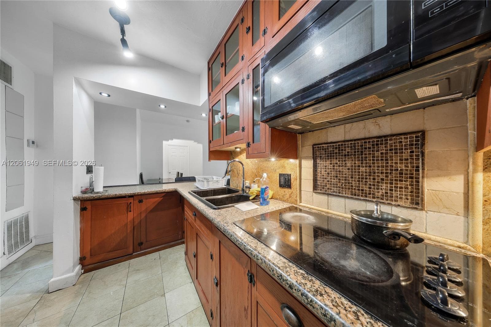 1289 Marseille Dr # 45, Miami Beach FL 33141 photo 4