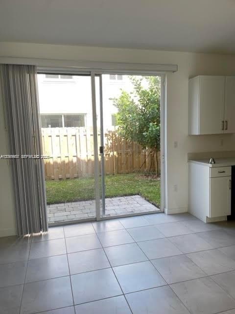 2435 SE 11th St, Homestead FL 33035 photo 3