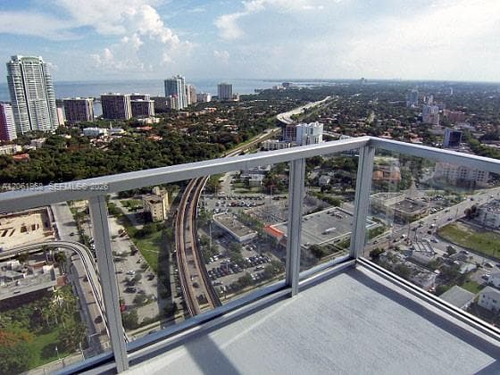 79 SW 12th St # UPH4001-S, Miami FL 33130 photo 2