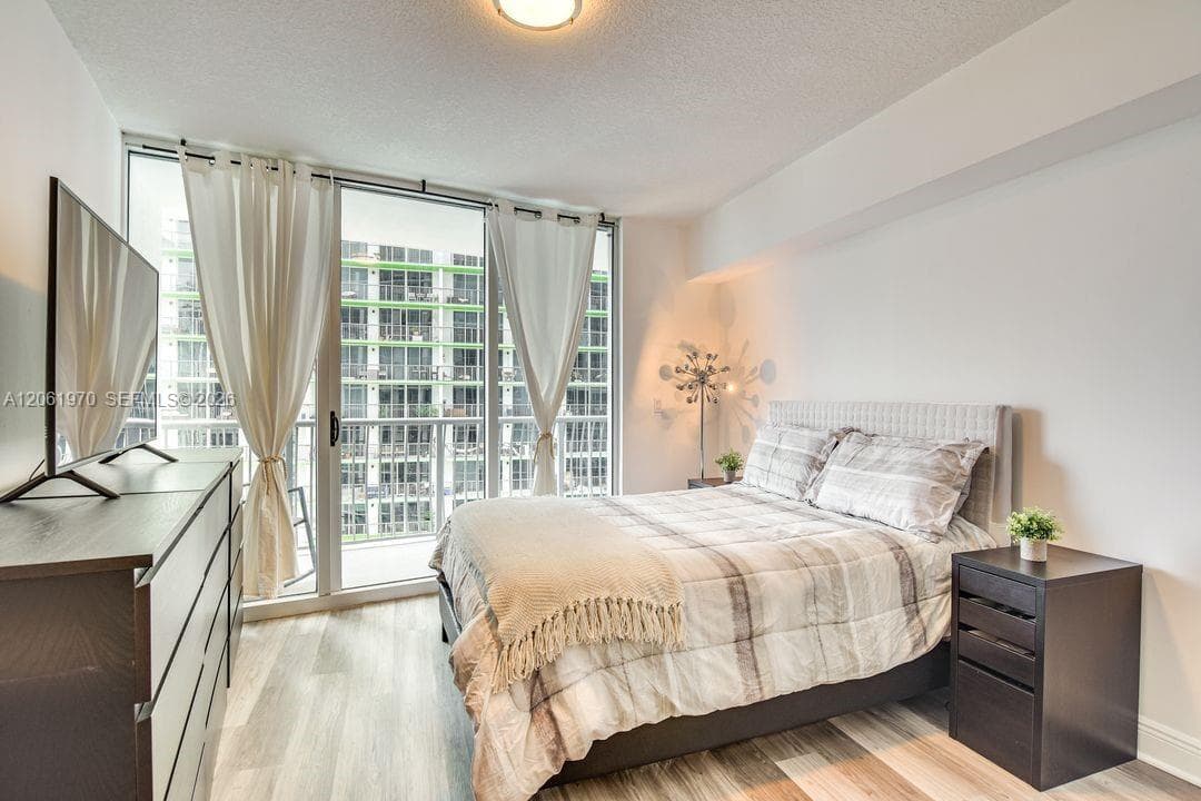 1750 N Bayshore Dr # 1909, Miami FL 33132 photo 5