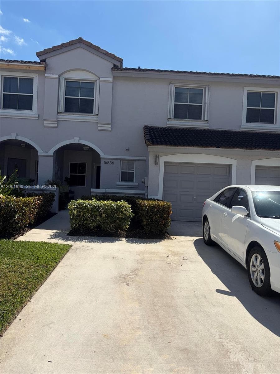 16836 SW 1st Pl, Pembroke Pines FL 33027 photo 3
