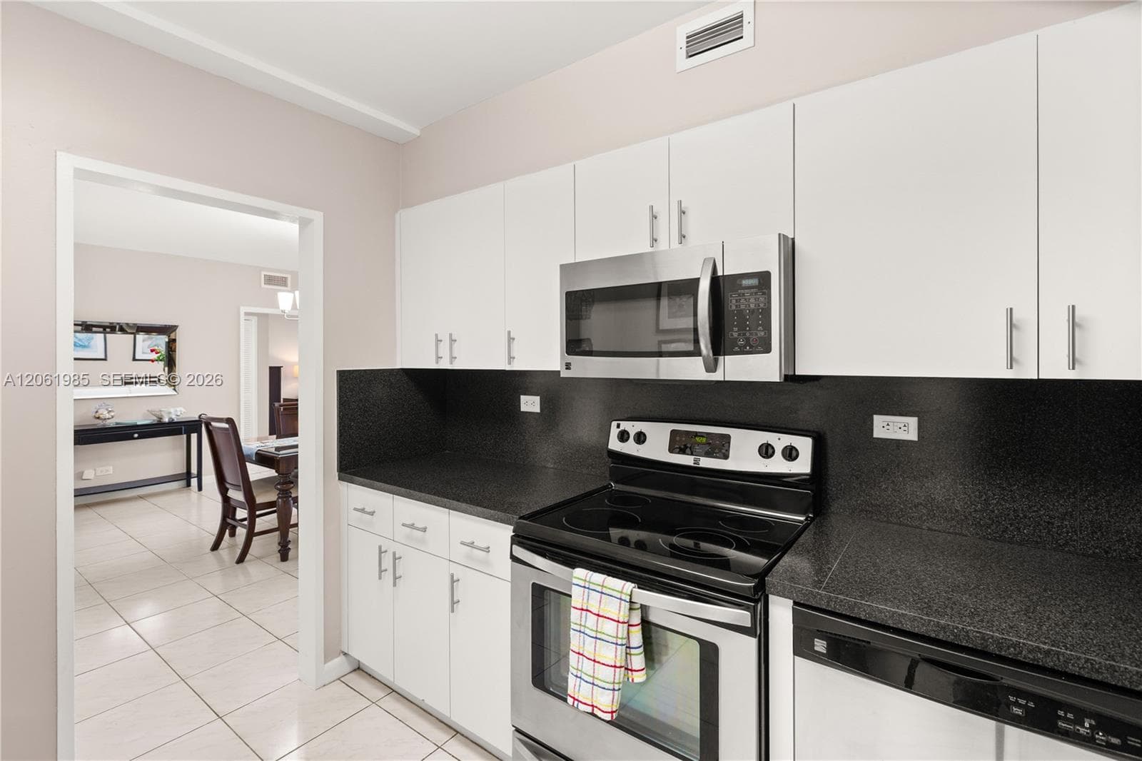 5601 Collins Ave # 1216, Miami Beach FL 33140 photo 3