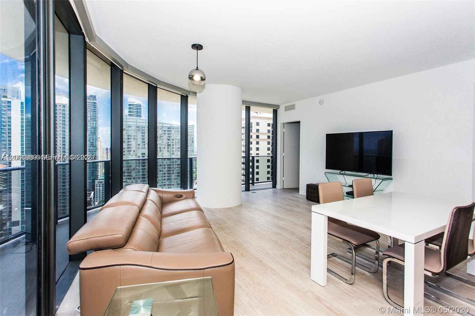 55 SW 9th St # 2903, Miami FL 33130 photo 5