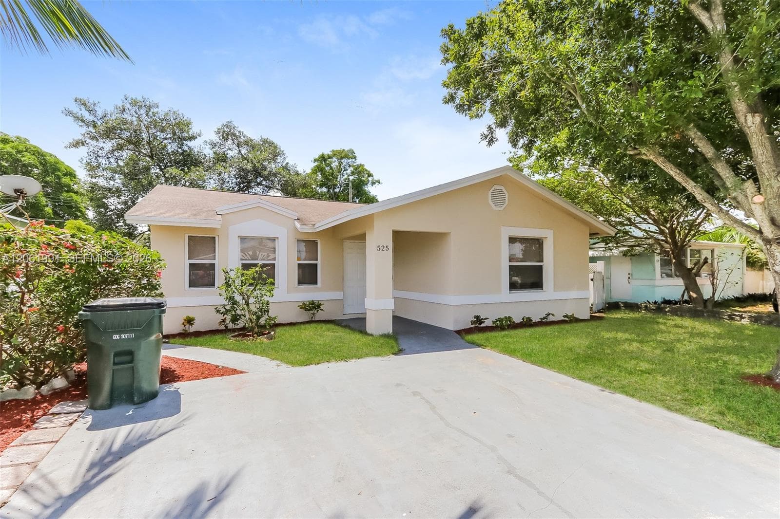525 20th Ave N, Lake Worth FL 33460 photo 2