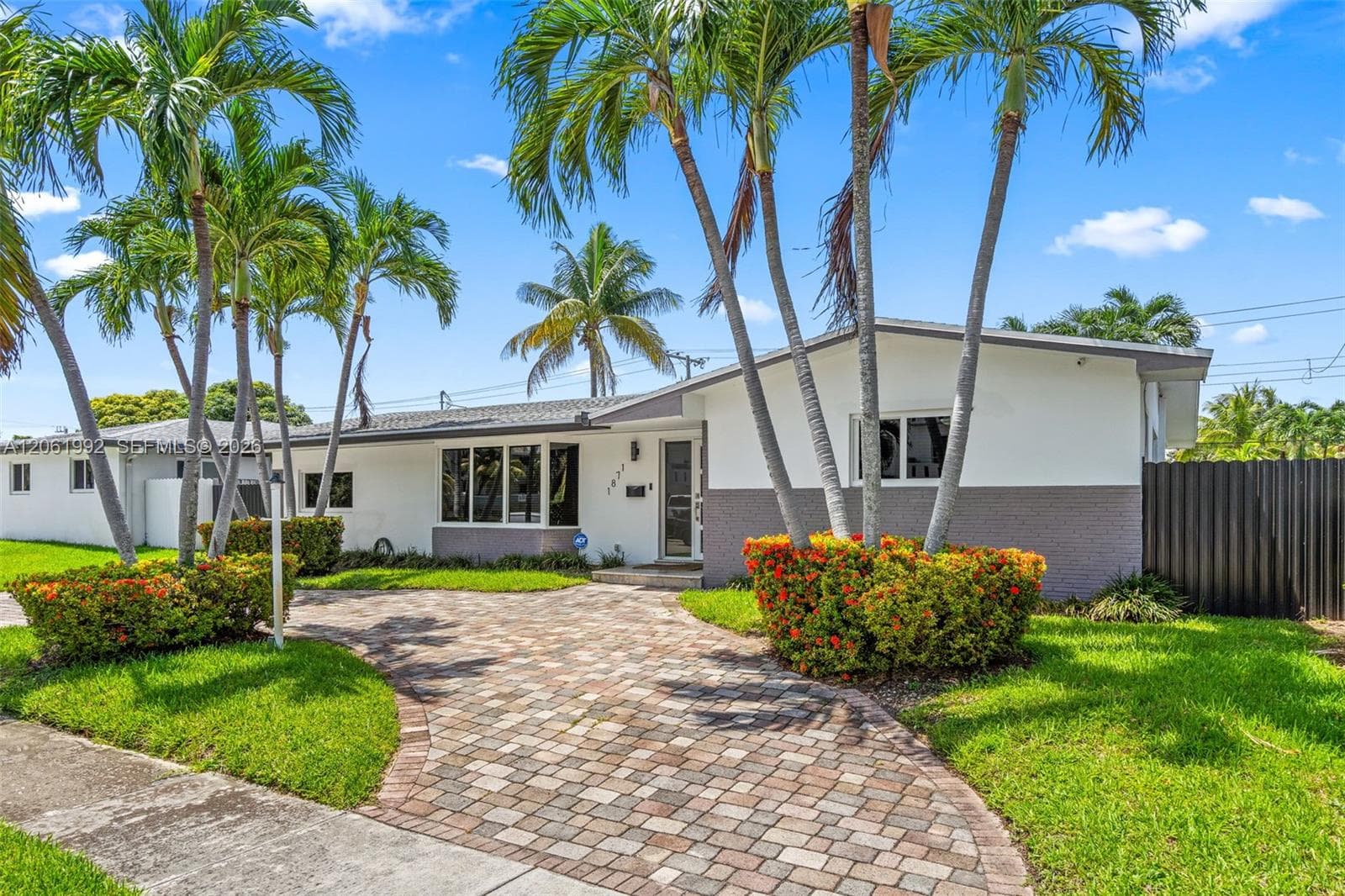 1871 NE 186th St, North Miami Beach FL 33179 photo 3