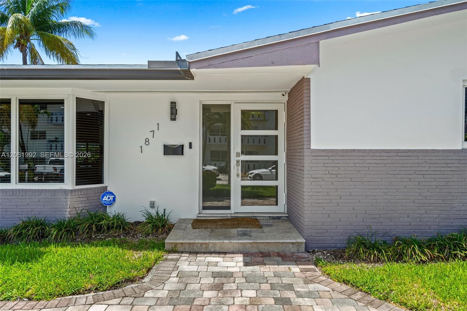 1871 NE 186th St, North Miami Beach FL 33179 photo 5