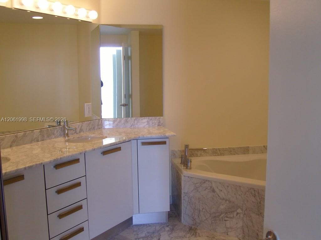 3000 NE 188th St # 603, Aventura FL 33180 photo 5