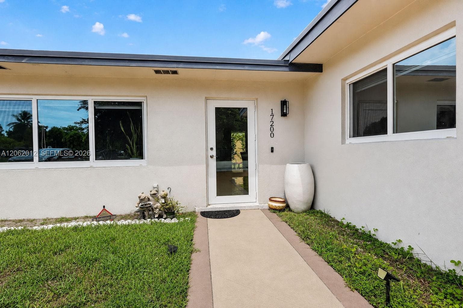 17200 NE 15th Ave, North Miami Beach FL 33162 photo 5