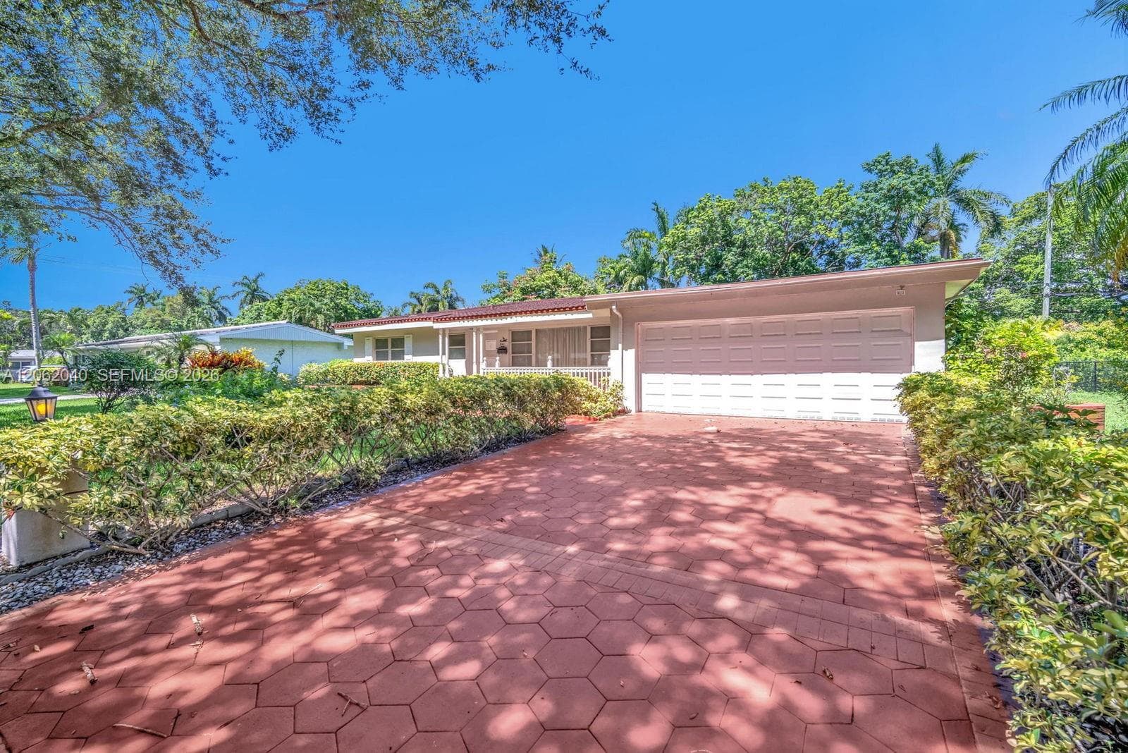 861 Holly Ln, Plantation FL 33317 photo 4