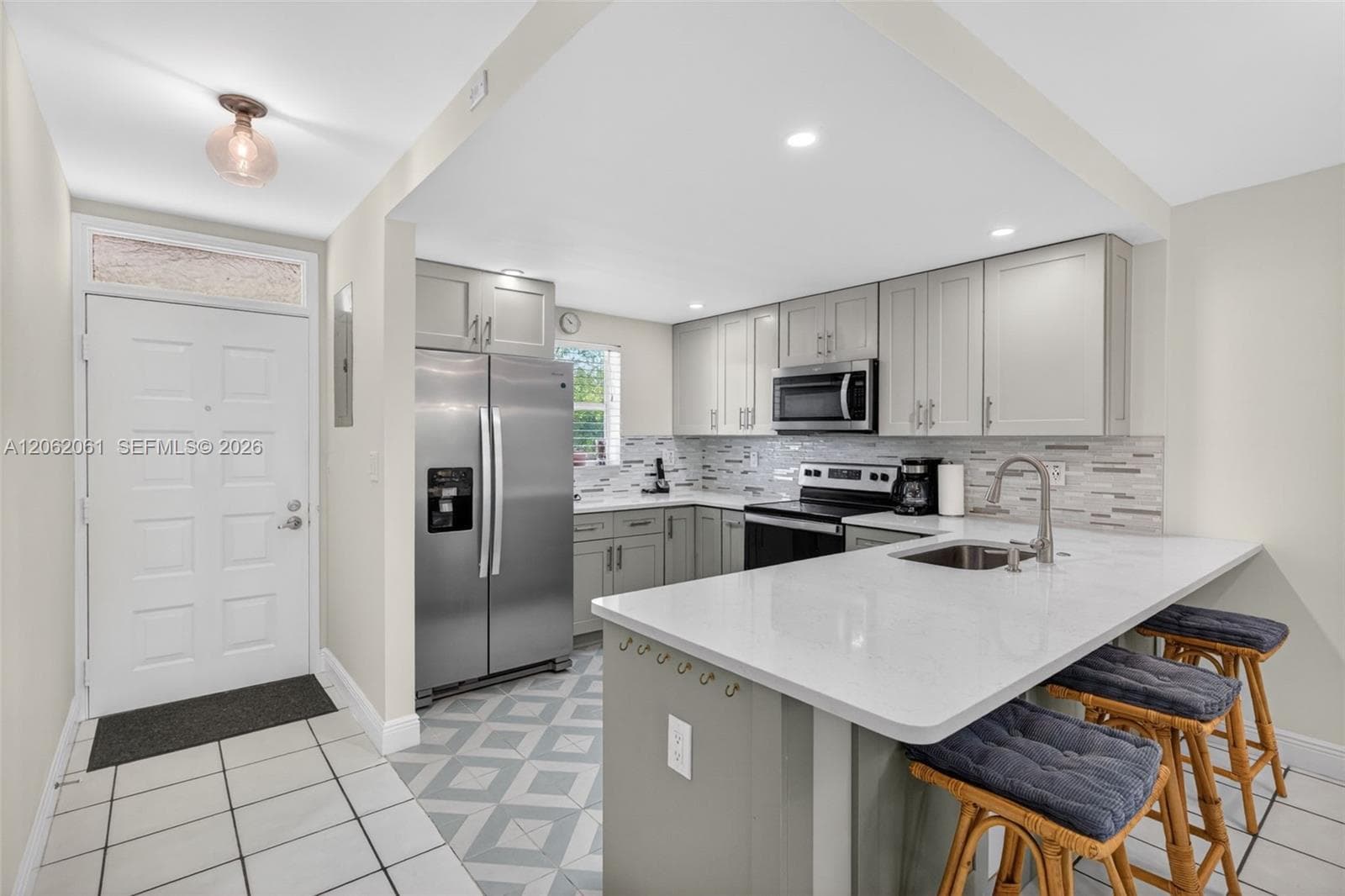 1541 S Ocean Blvd # 204, Lauderdale By The Sea FL 33062 photo 5