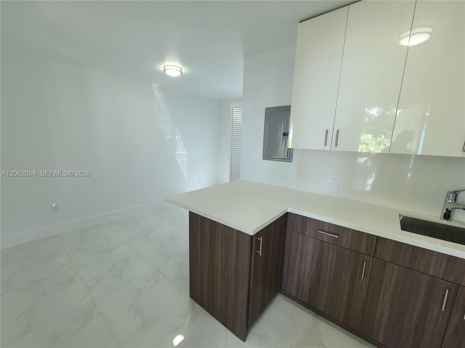 1646 NW 1st Pl # 2, Miami, FL 33136 photo 5