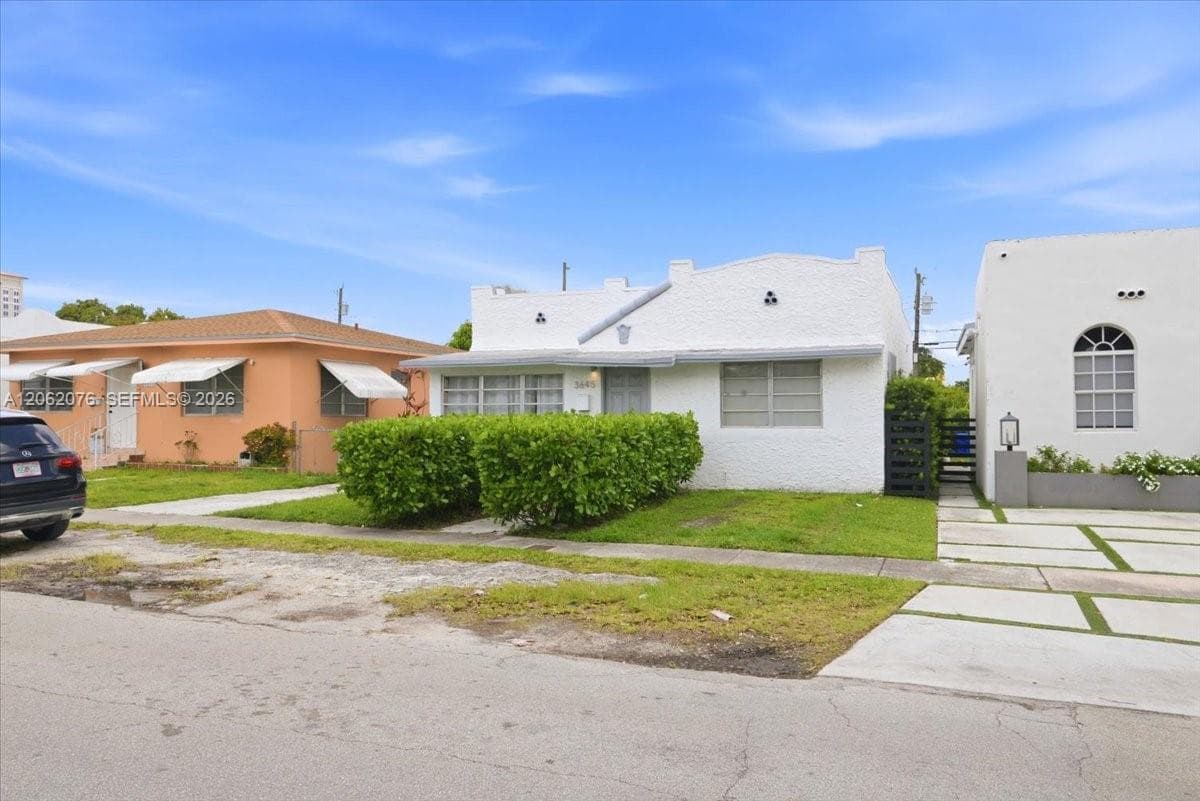 3645 SW 25th Ter, Miami FL 33133 photo 2