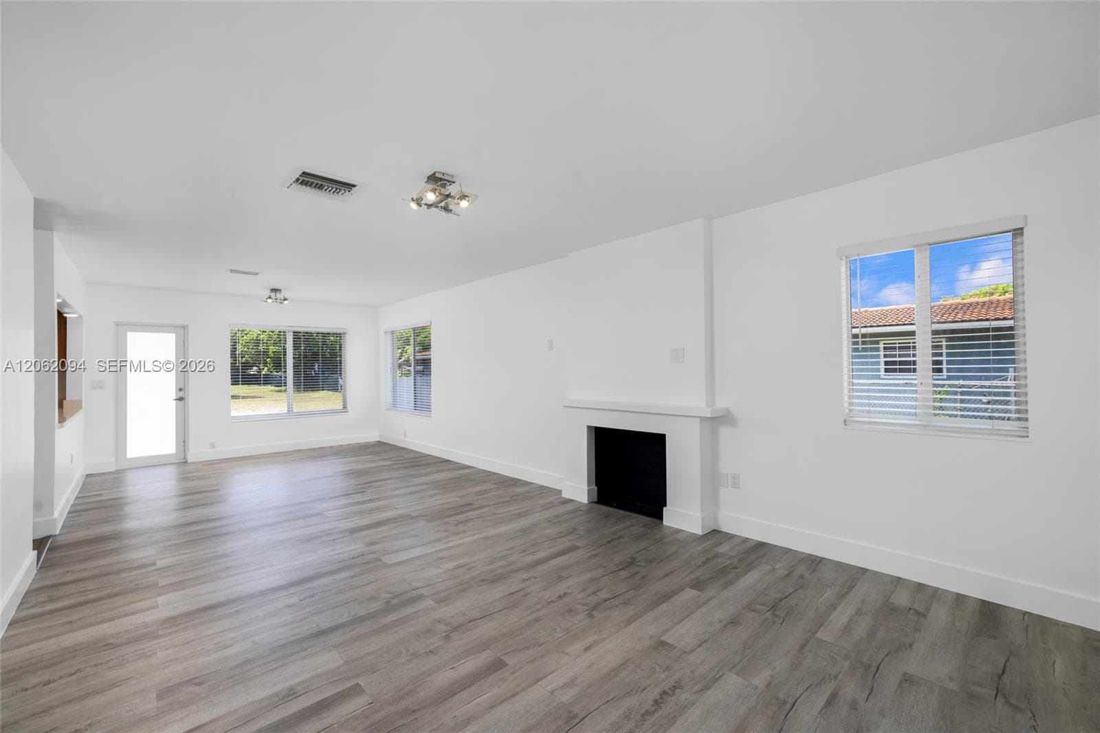 14120 NW 2nd Ave, Miami FL 33168 photo 4