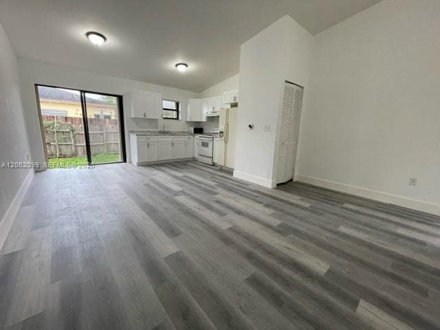 28393 SW 140th Pl, Homestead FL 33033 photo 2