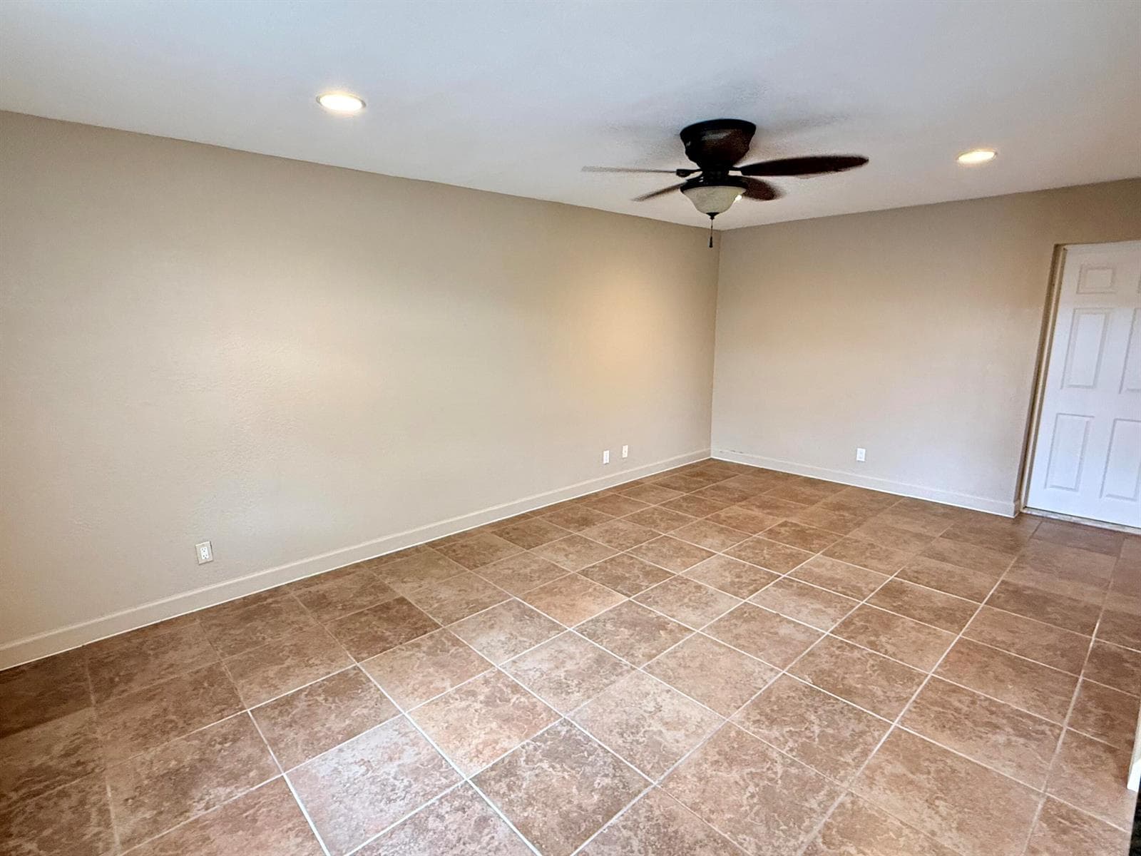 180 SW 32ND Terrace, Deerfield Beach FL 33442 photo 4