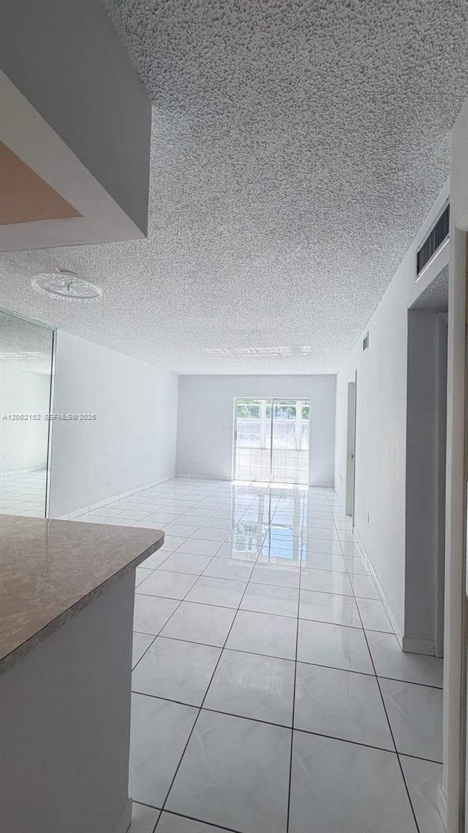 120 Royal Palm Rd # 111, Hialeah Gardens FL 33016