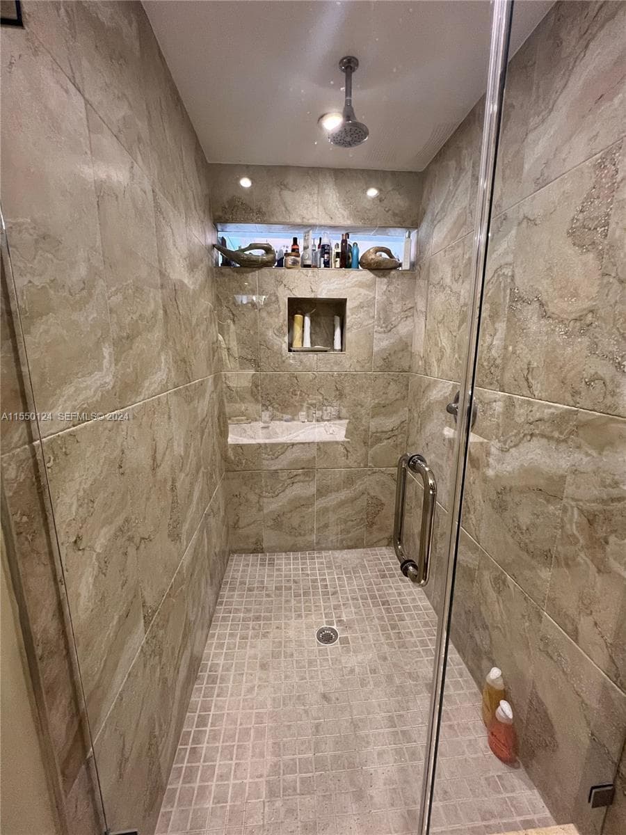 2430 Brickell Avenue, Miami FL 33129 photo 4