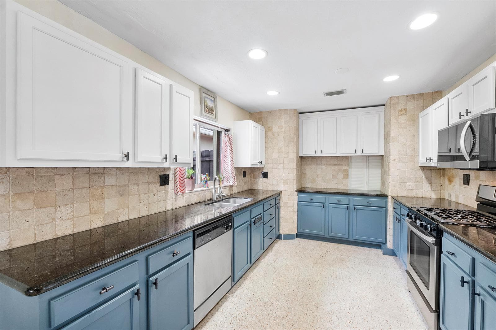 2933 NE 1st Avenue, Wilton Manors FL 33334 photo 4