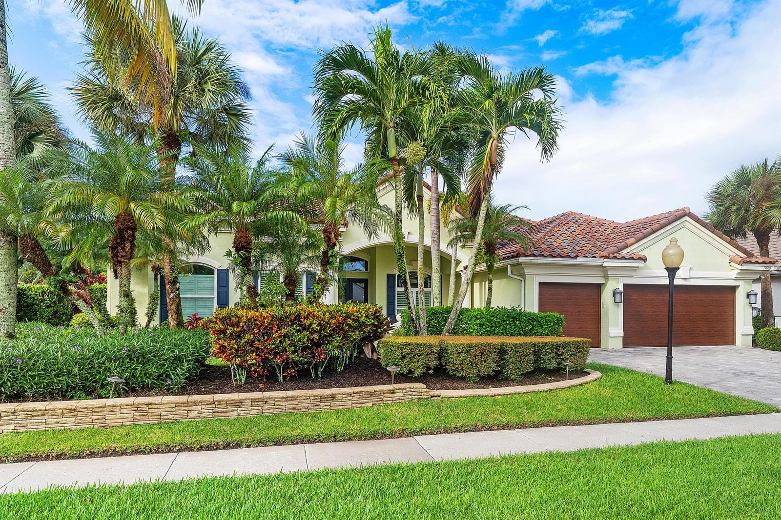 19060 SE KOKOMO Lane N, Jupiter FL 33458 photo 3