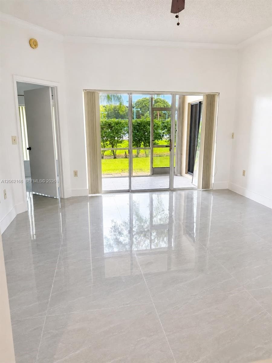 16341 Malibu Dr # 19, Weston FL 33326 photo 3