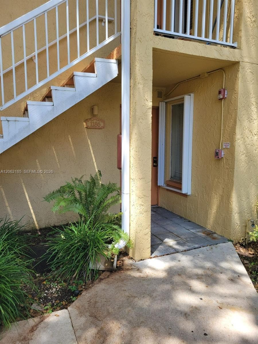 1186 Coral Club Dr # 1186, Coral Springs FL 33071 photo 2