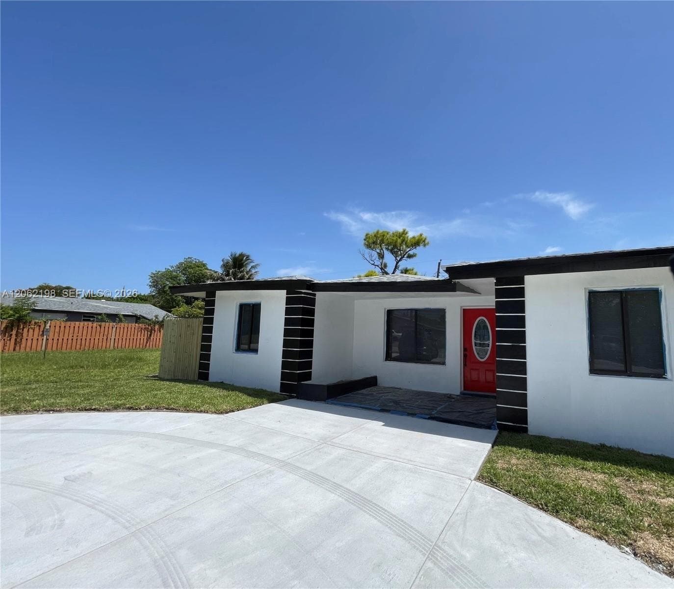 2514 NW 4th St, Pompano Beach FL 33069 photo 2