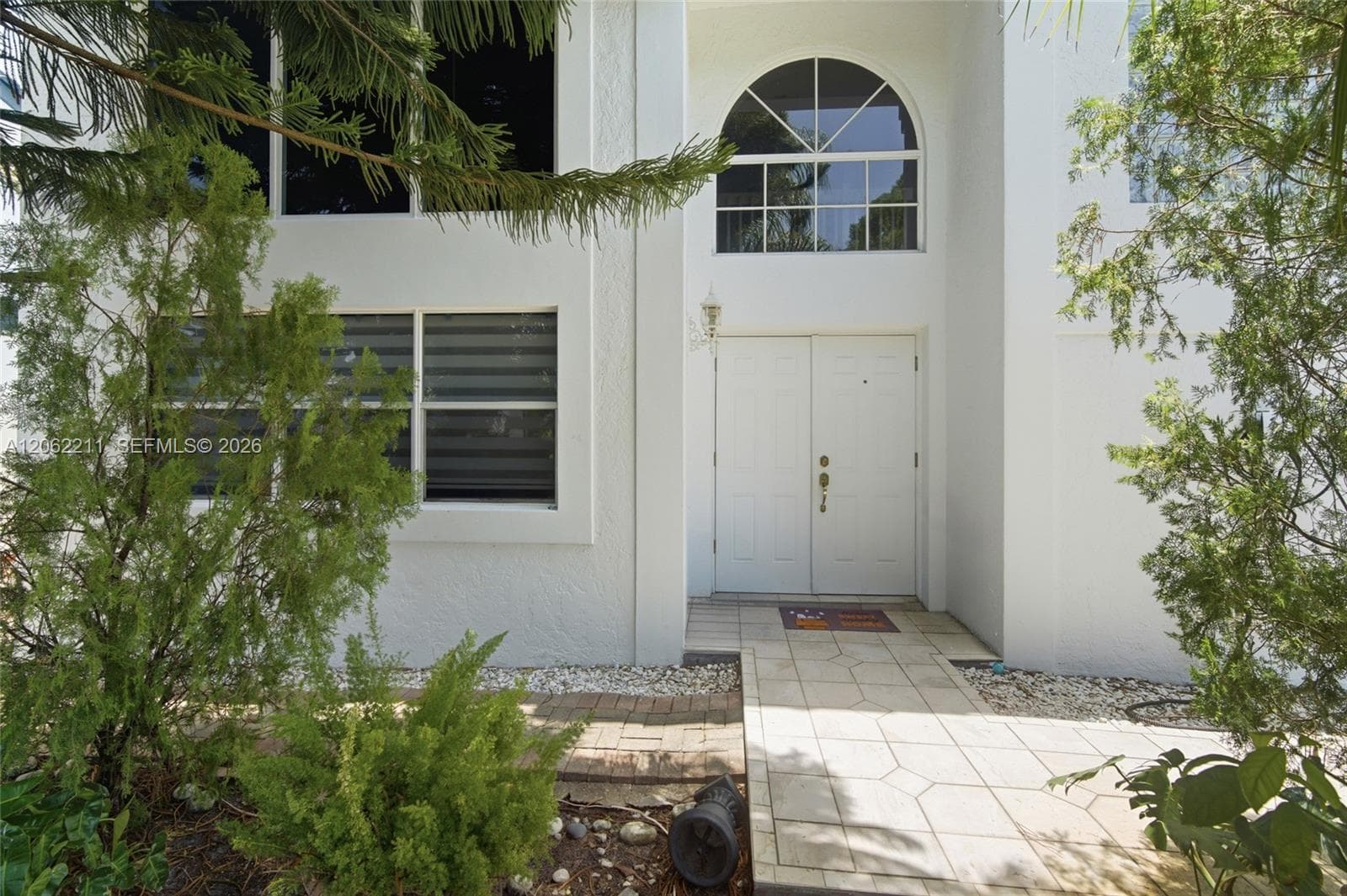 21221 NE 3rd Ct, Miami FL 33179 photo 4