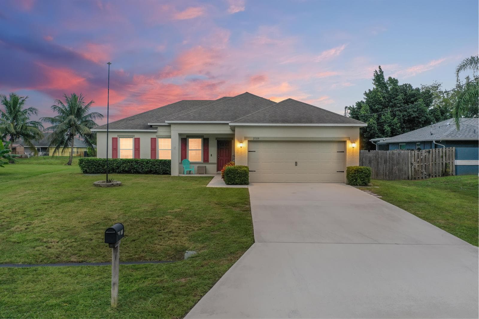 2109 SW CHESTNUT Lane, Port St. Lucie FL 34953