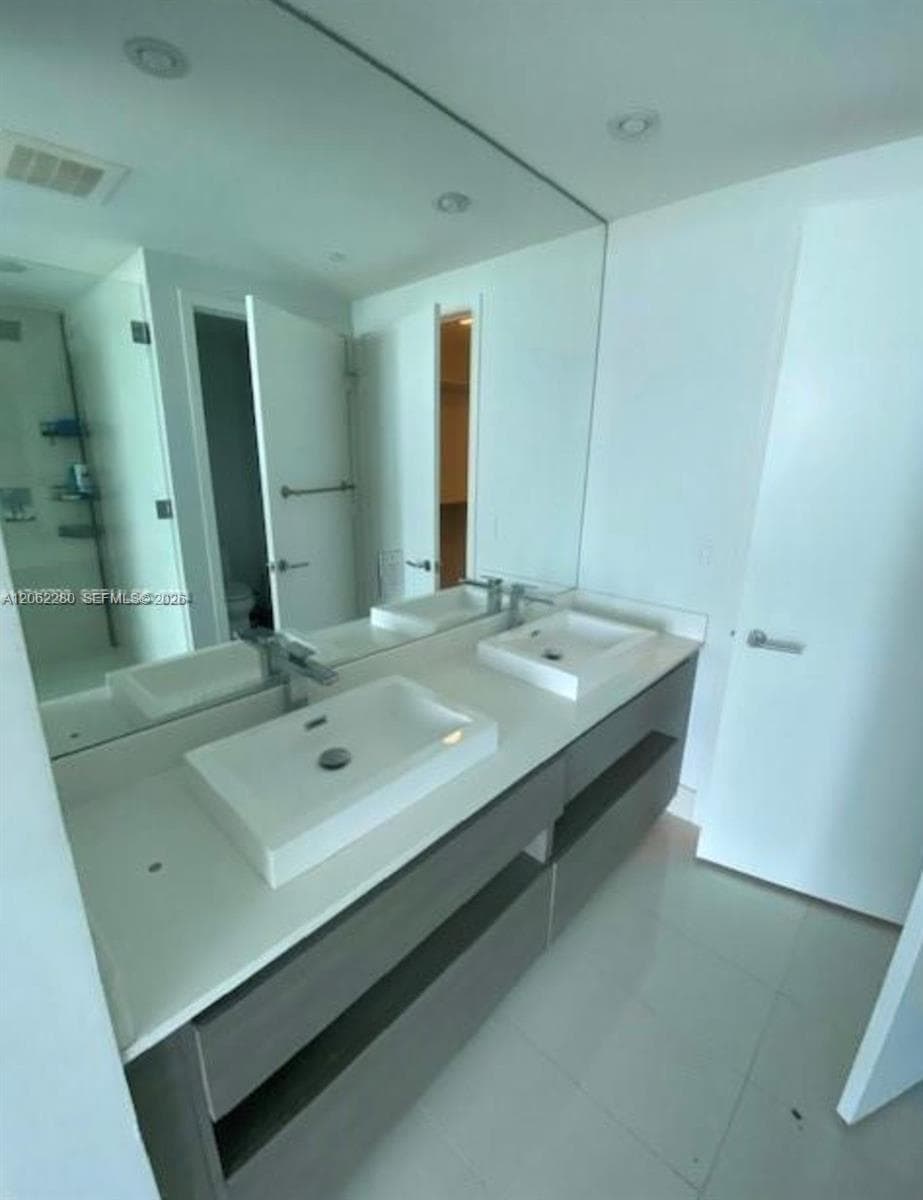 460 NE 28th St # 906, Miami FL 33137 photo 3