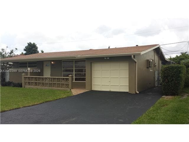 8430 NW 25th Ct, Sunrise FL 33322