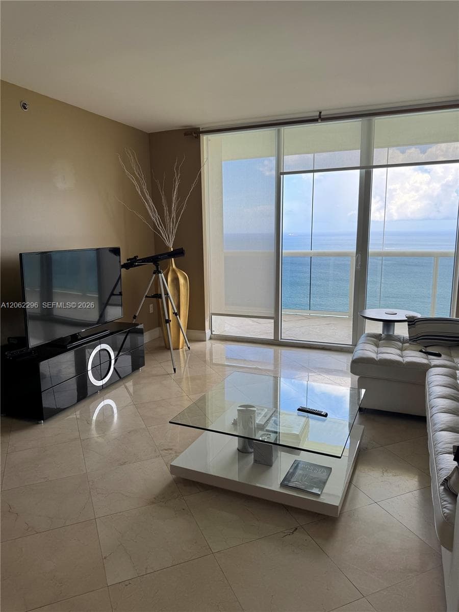 1850 S Ocean Dr # 4203, Hallandale Beach, FL 33009 photo 2